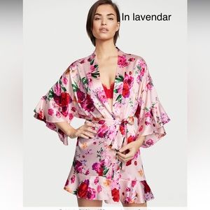 NWT Victoria Secret Satin Robe
